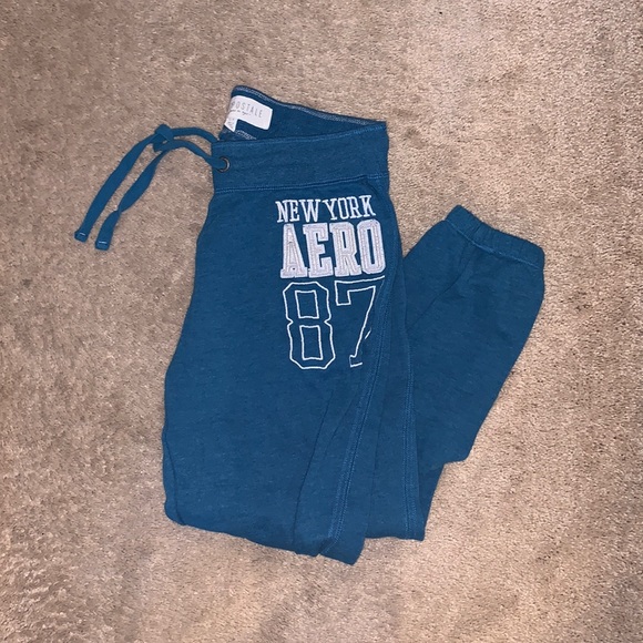 Aeropostale Pants - Aeropostale Capri Jogger